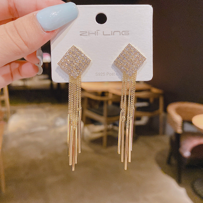Wholesale French style personalized inlaid super shiny full diamond claw chain tassel long versatile earrings